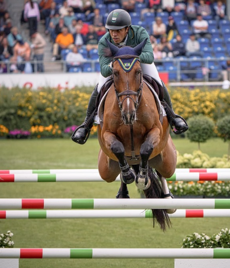 Stephan Barcha jumping in competition at Aachen 2026